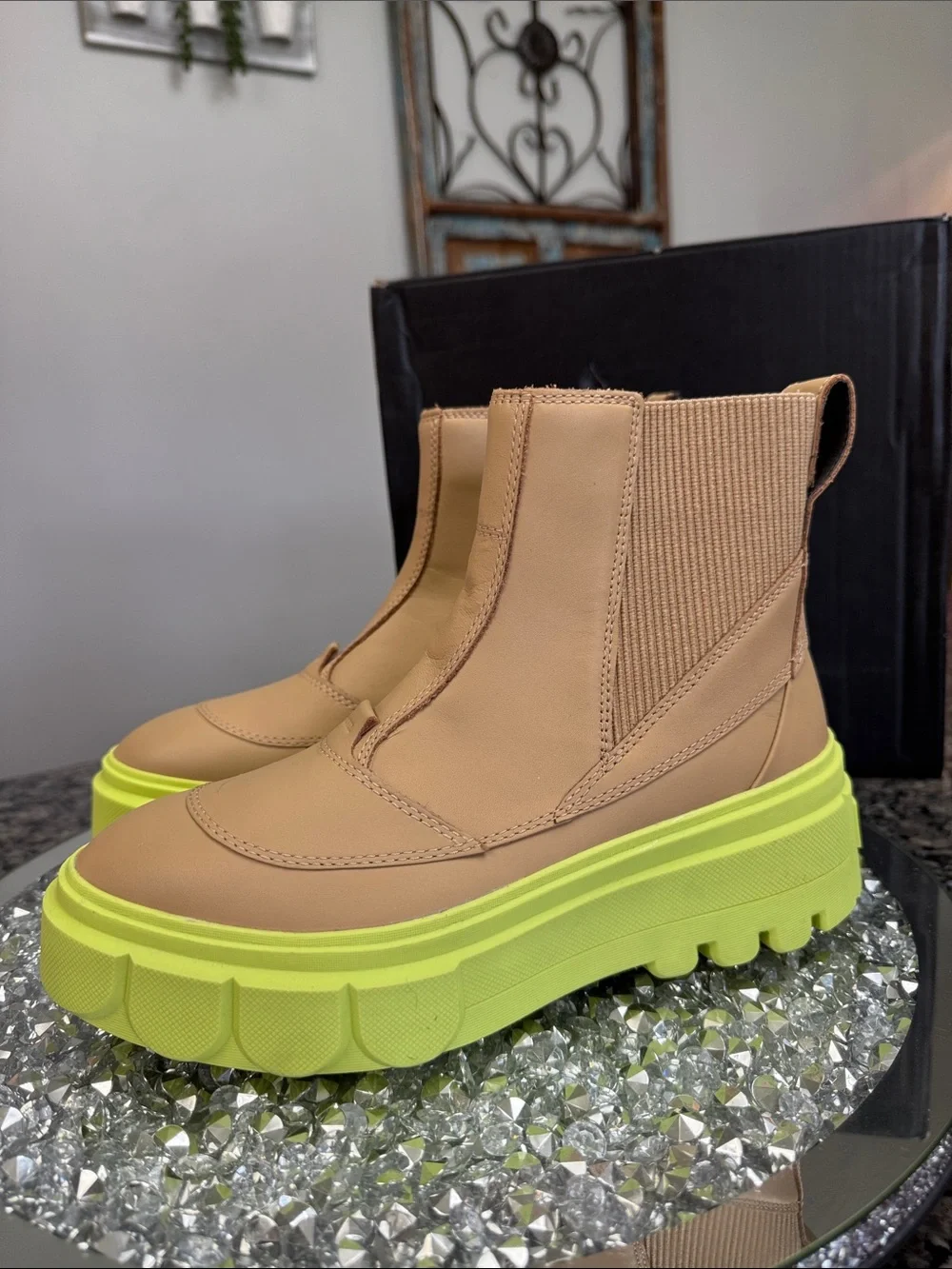 Sorel Women's Tan Chelsea Platform Boot with Neon Yellow Sole